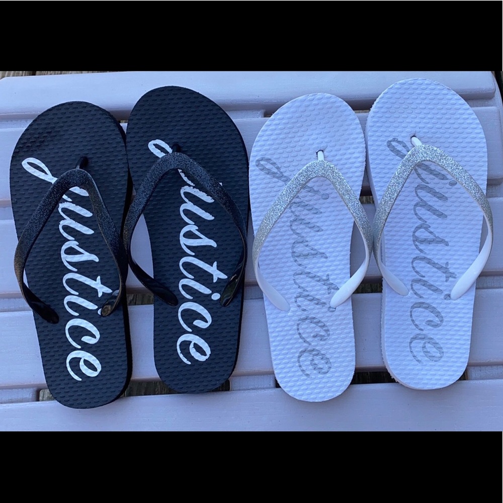 Justice sparkle strap flip flops, size L (4/5)